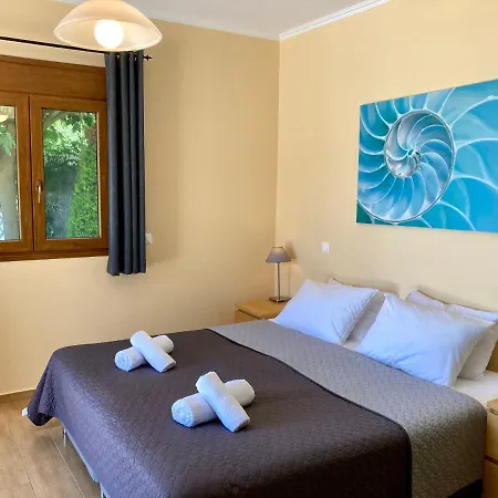 Almond Villa Kalamíci