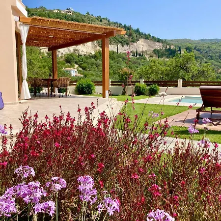 Villa Almond Kalamíci