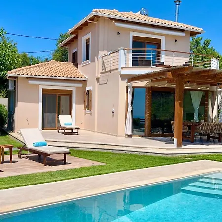 Almond Villa Kalamítsi